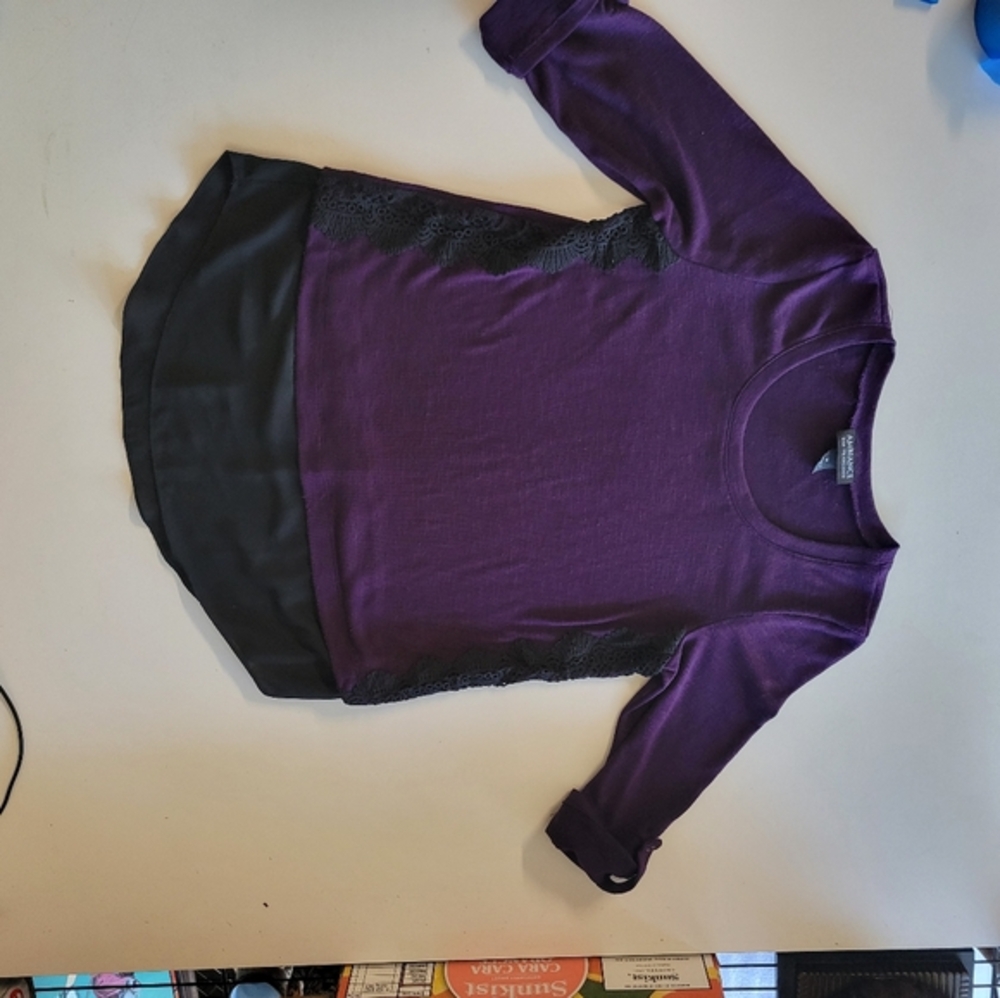 Medium purple/black Ambiance lightweight sweater